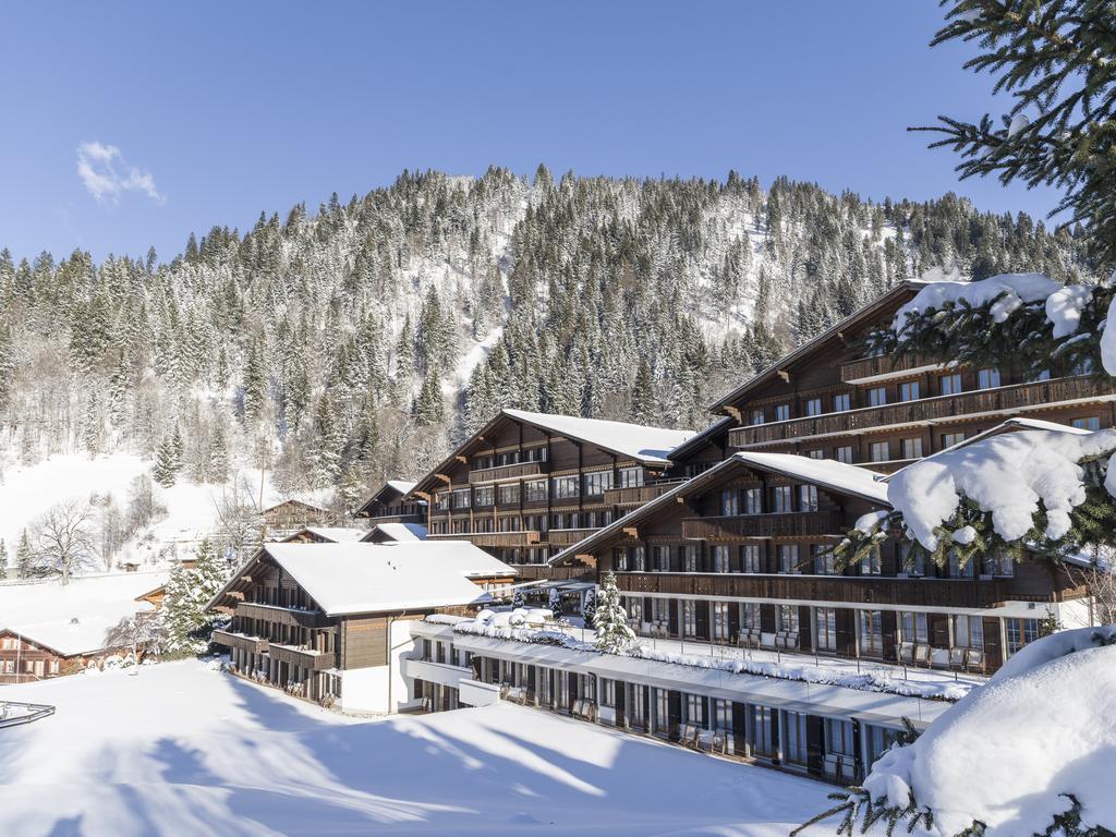 Huus Gstaad Hotel Saanen Exterior photo