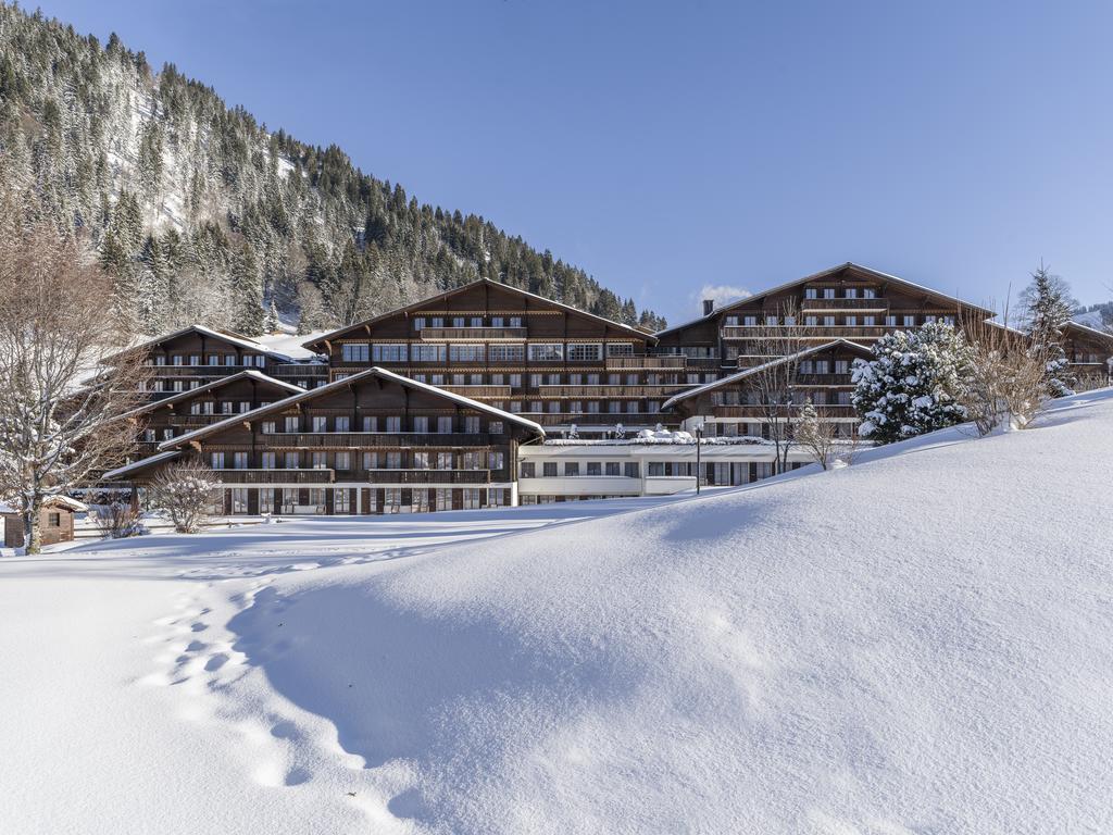 Huus Gstaad Hotel Saanen Exterior photo